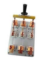 Фотография трёхполюсного выключателя-разъединителя РПЦ-4 на 400 ампер с местами под 3 предохранителя