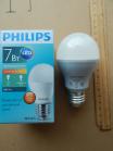 Фотография светодиодной (LED) лампы мощностью 7 Вт с цоколем Е27 изготовления Philips