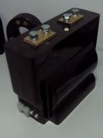 Фотография опорного измерительного трансформатора тока ТОЛ 10 75/5 с двумя вторичными обмотками класса точности 0,5 и 10Р