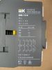 Фотография боковой поверхности контактора КМИ 11210 выпуска IEK с его техническими характеристиками и электрической схемой